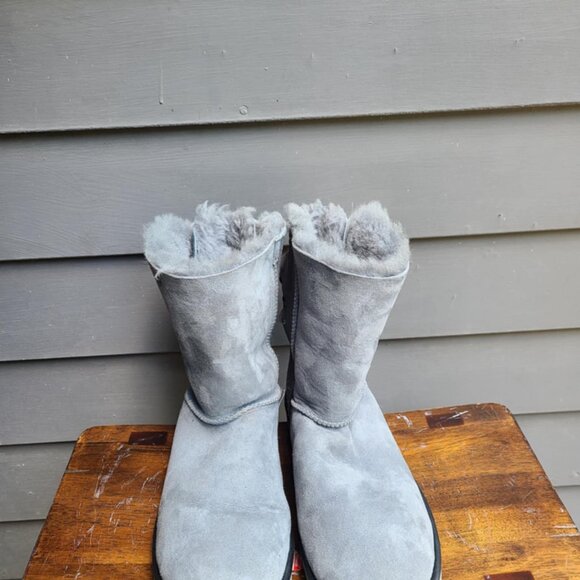UGG Bailey Bow II Waterproof Gray Suede Shearling Boot size 9 - Picture 9 of 11